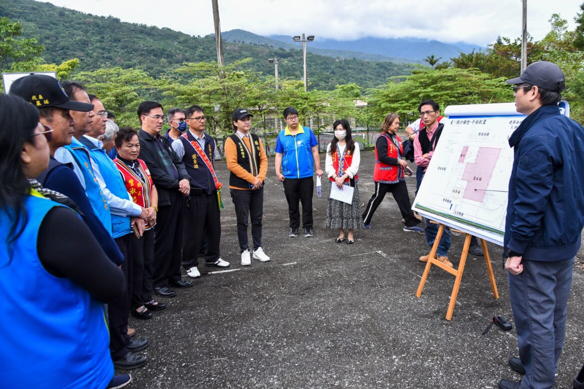 原民會前往壽豐會勘聚會所預定地