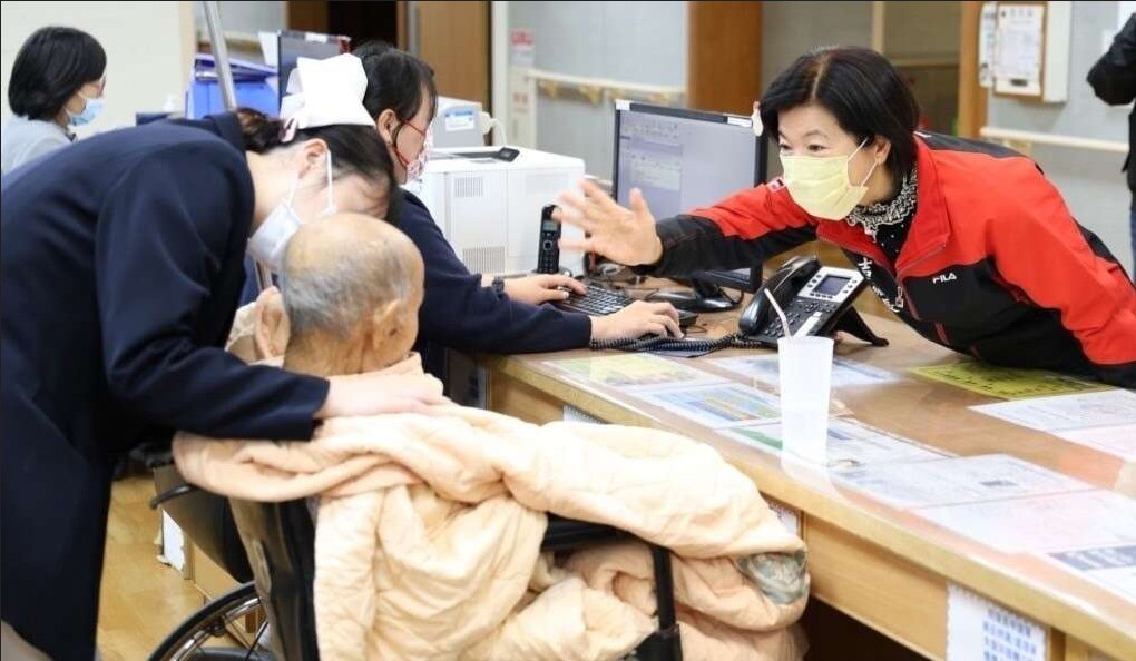 游淑貞守顧長者安居關懷不間斷 攜手村鄰開啟即時應變妥處機制