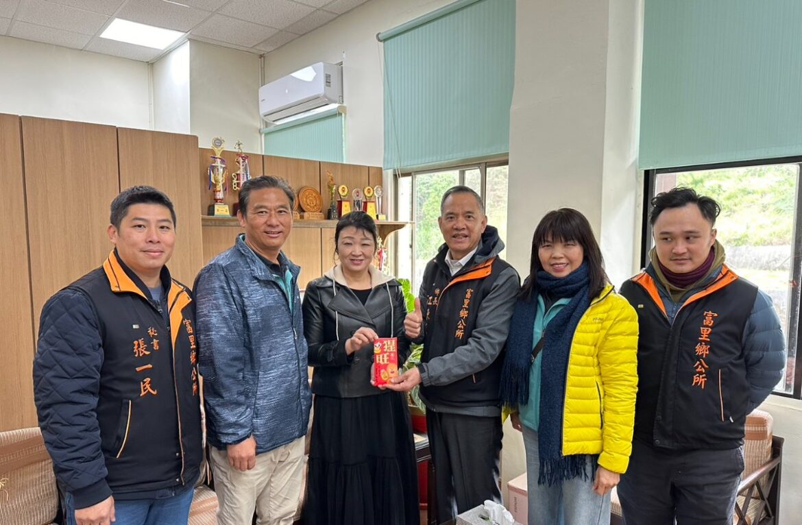 照亮家園！富里鄉路燈認養 愛心不間斷