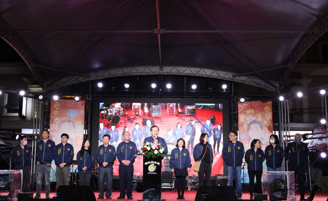 新城蛇來運轉慶元宵晚會五千人齊聚