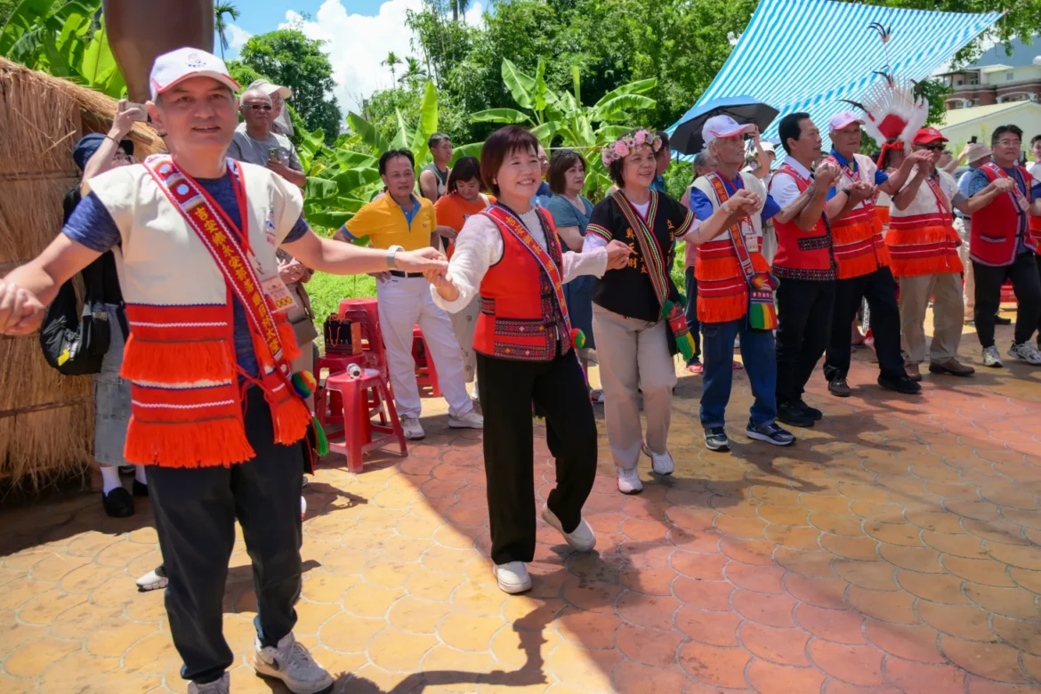 吉安鄉那荳蘭部落豐年祭千人歡慶 游淑貞偕族人感恩祭祖靈護佑圓滿