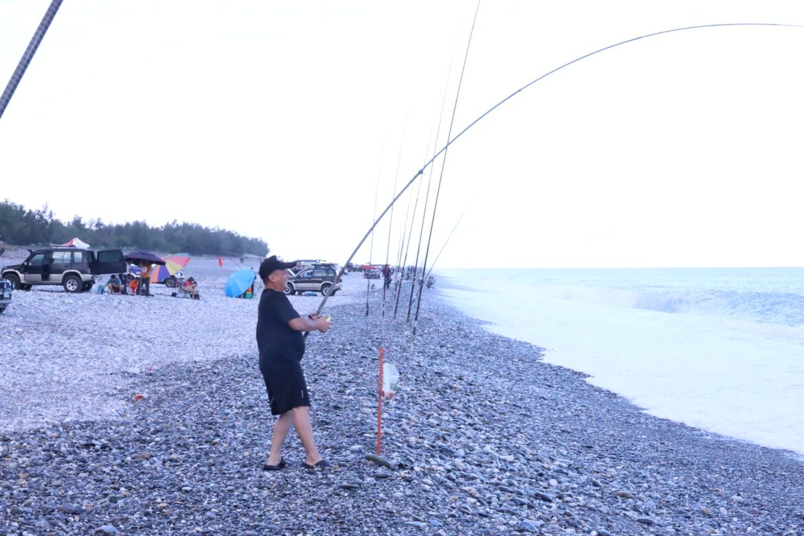 曼波新城盃釣魚大對決參與踴躍！ 新城鄉公所讓鄉親了解我們的海洋生態