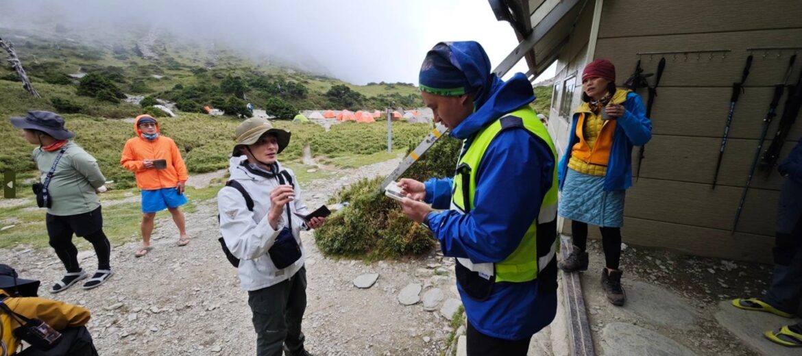 守護高山生態 我願意將垃圾帶下山 太管處國慶日辦理南湖山區淨山與垃圾帶下山宣導活動