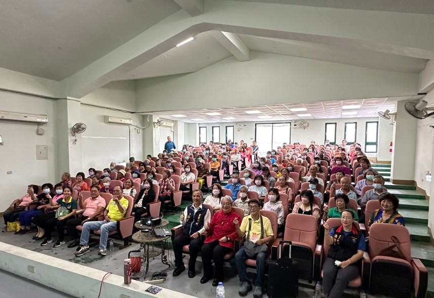 張錦貴教授引領「愛與包容」思維　富里講座座無虛席
