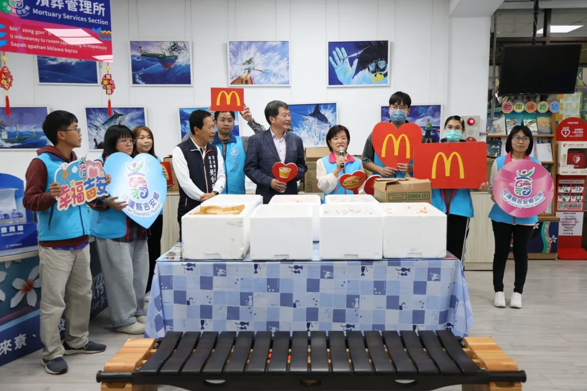 麥當勞暖心致賀吉安鄉獲全國防災績優公所 楊政道親送三百餘份全餐慰勞