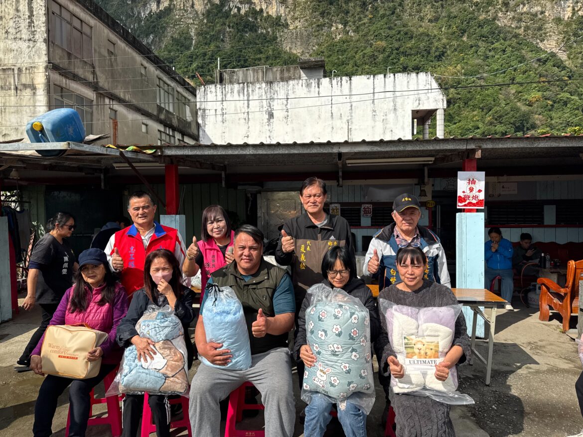 小太陽關懷協會，春節前寒冬送暖在崇德