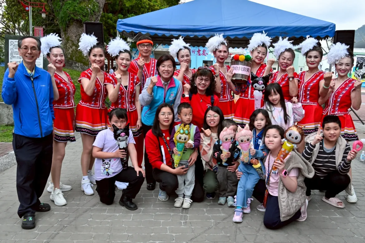 游淑貞創新春漫遊吉安幸福加馬市集 萬人湧入好客藝術村帶動逾百萬產值