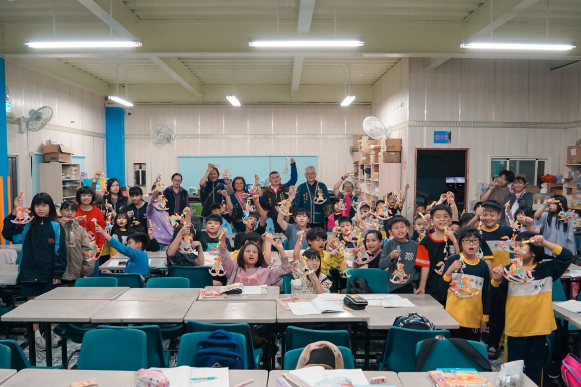 秀林鄉公所元宵送燈籠　走進小太陽小學堂溫馨慶佳節