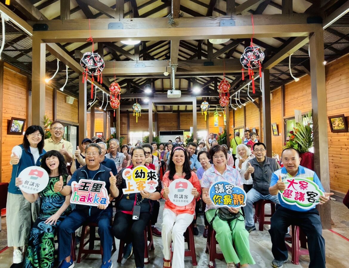 彩繪自然石藝交織，「石頭畫及油畫」玉里登場