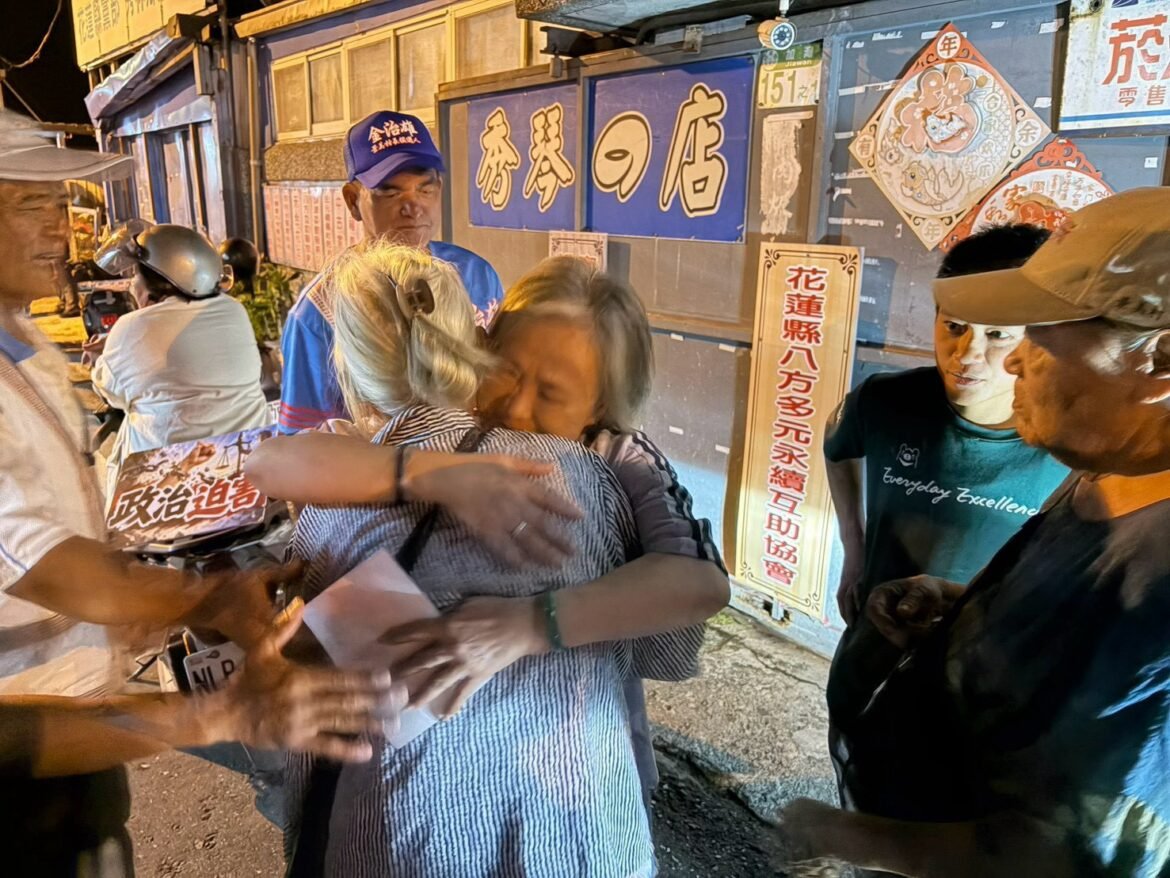 胡智民團隊前進景美加灣拜票 百名支持者相隨持續展現基層實力